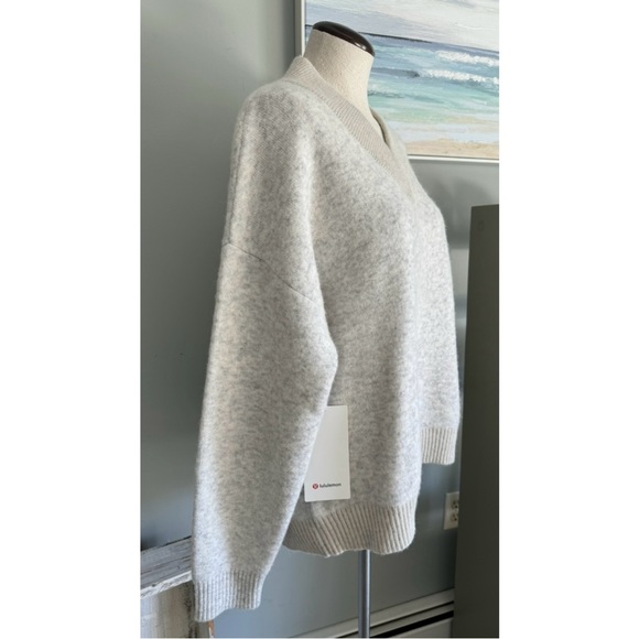 lululemon alpaca wool blend v neck sweater - Picture 3 of 8
